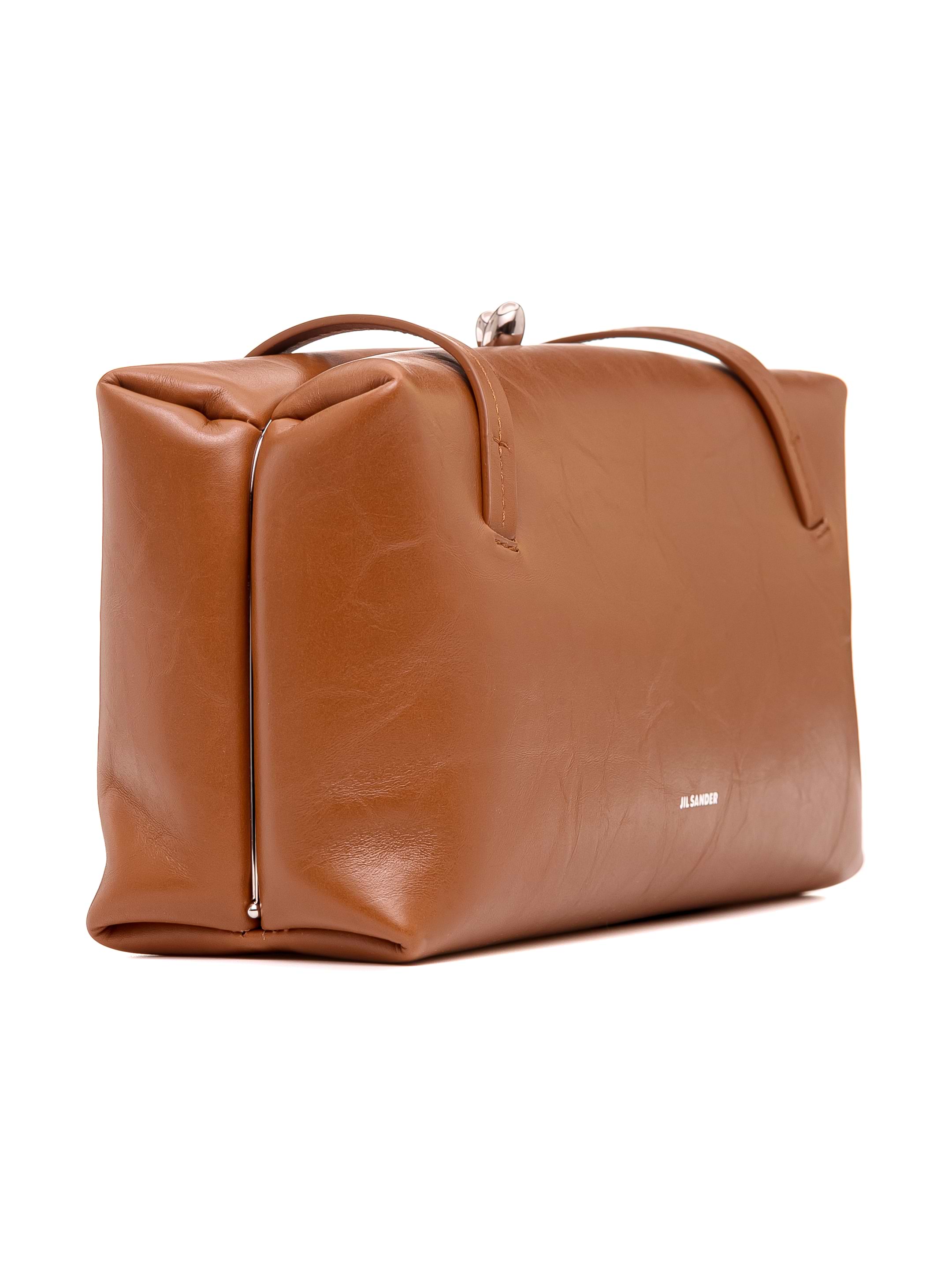 【送料&関税込】Jil Sander Small Goji Pillow Bag Jil Sander: Red Goji Pillow Small Bag | SSENSE