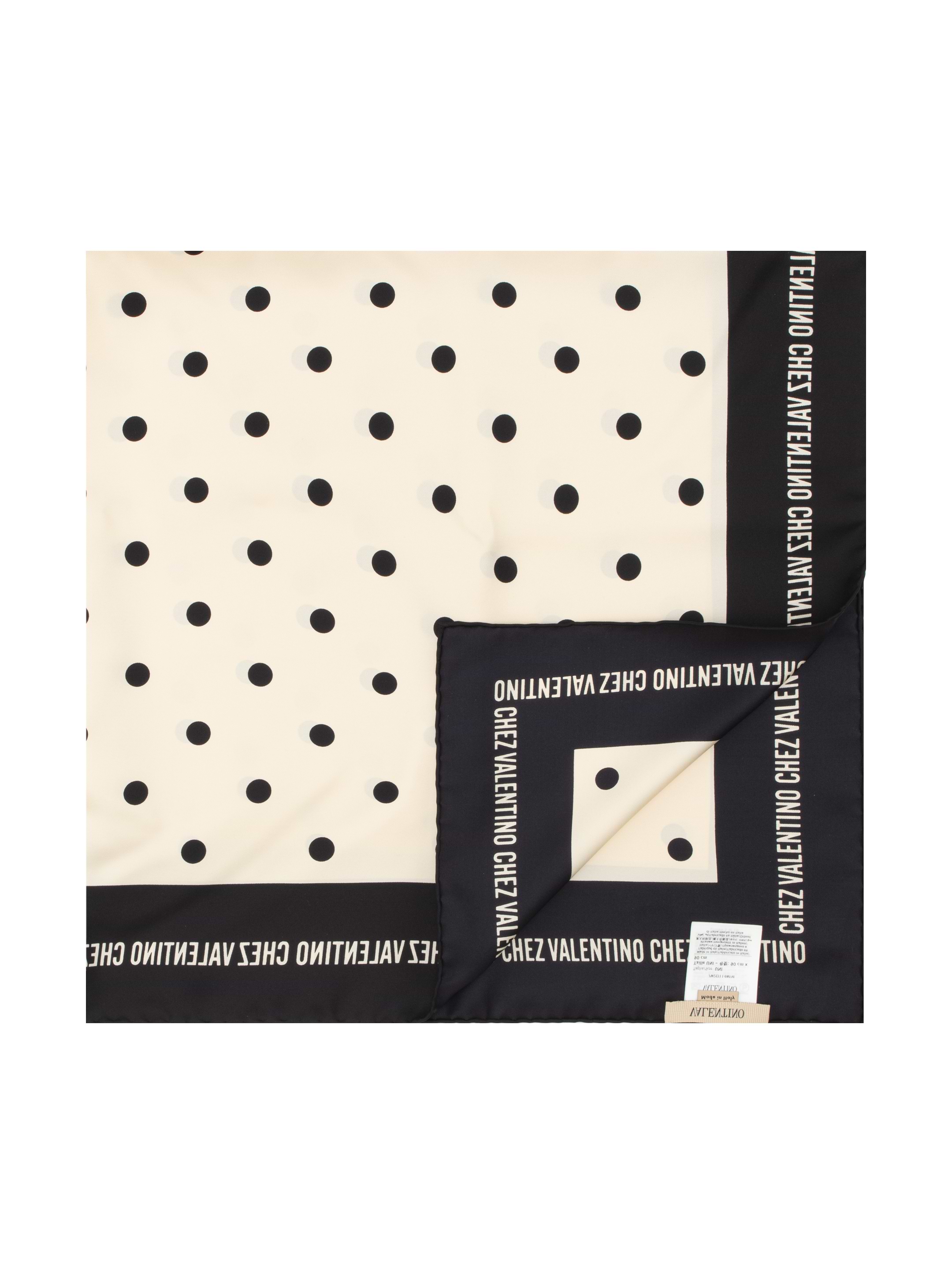 【関税＆送料込み】Valentino Garavani Printed Silk Foulard VALENTINO GARAVANI Cherryfic printed silk-twill scarf | NET