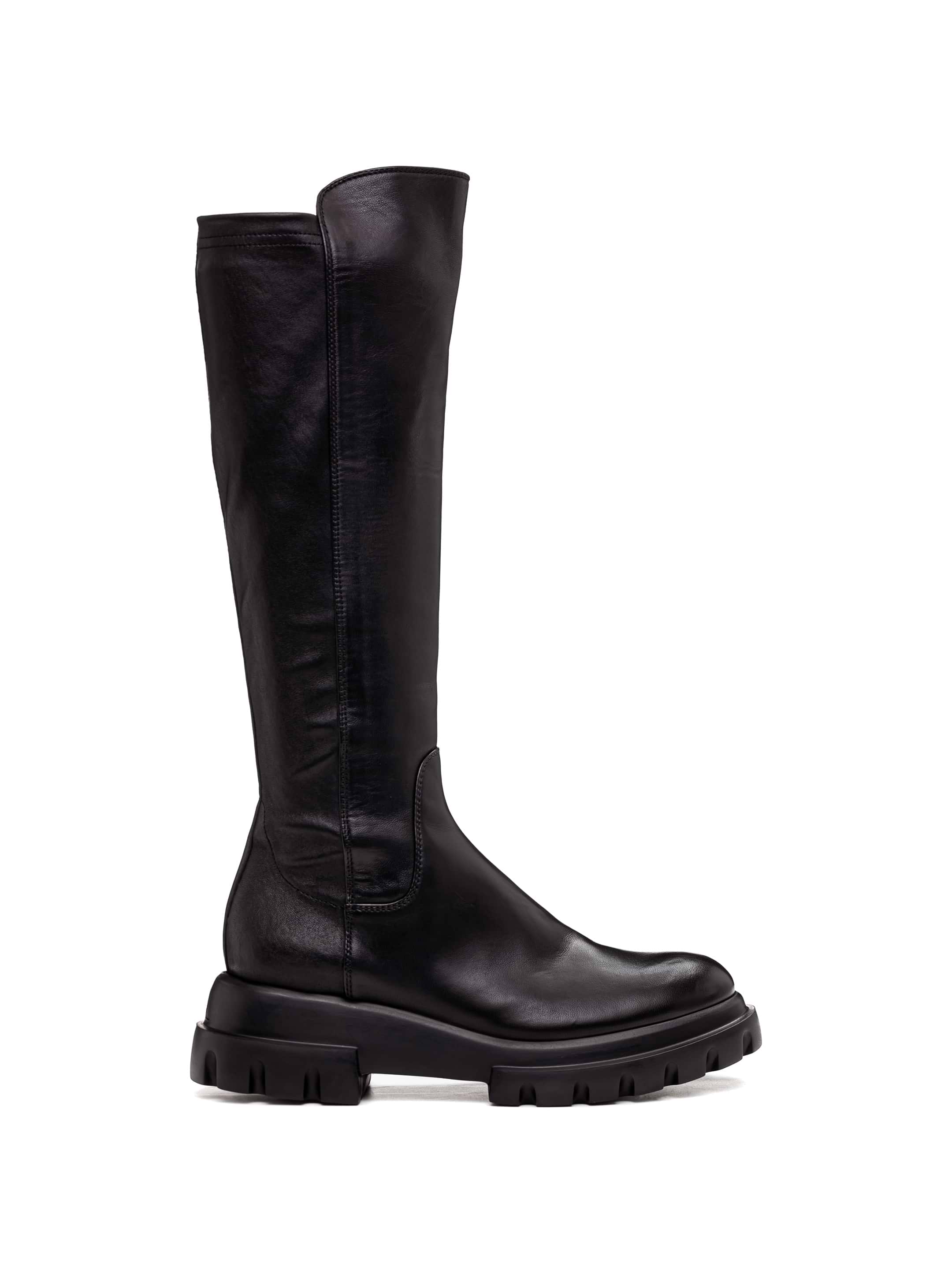 Порно жапондық ана цензурасыз ұлымен кремді алады