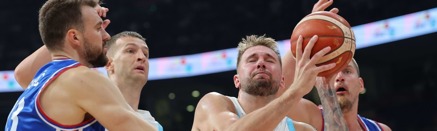 Jugador Luka Doncic renueva con Lakers en 2025