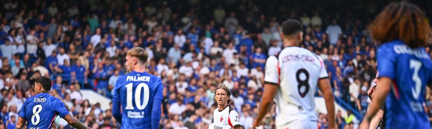 Luka Modric jugando con el AC Milan 2025