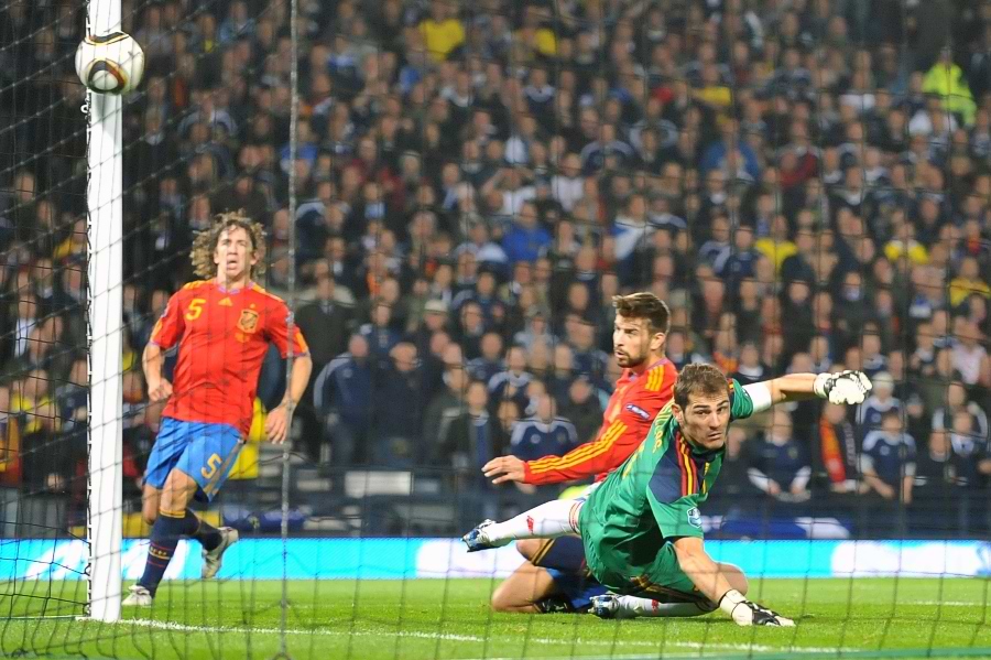 Iker Casillas y el 11 ideal de españa en los mundiales