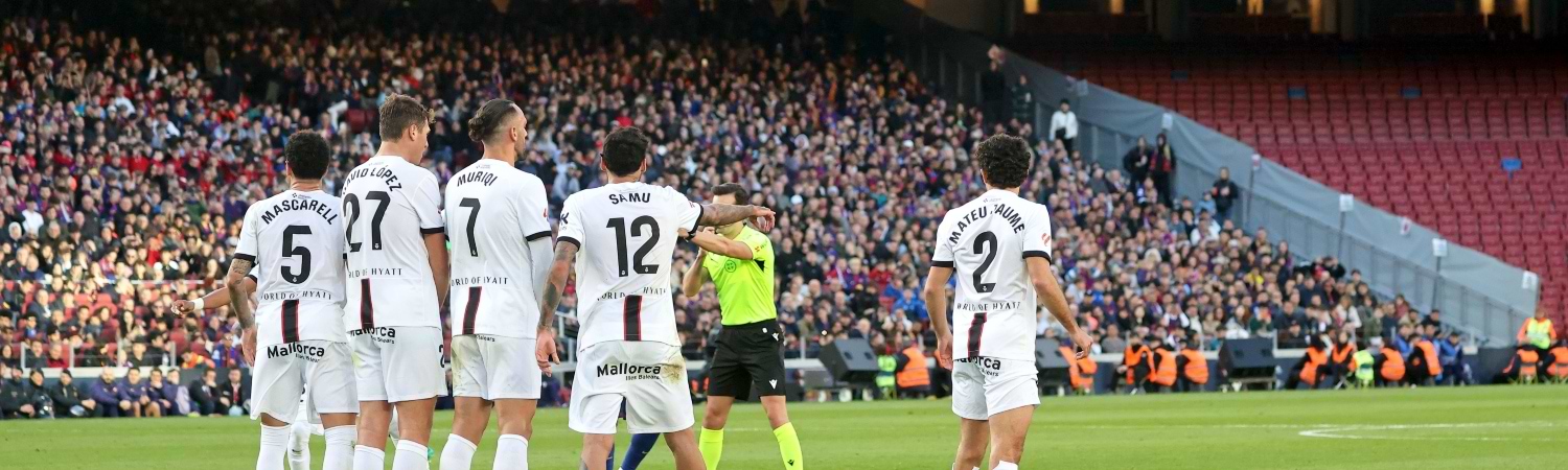 jugadores en el RCD Mallorca vs. UD Almería de Liga Hypermotion 2026