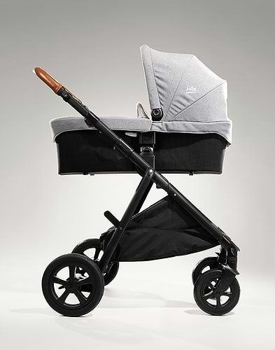 עגלה מפוארת לתינוק אריאה Aeria Signature הכוללת שינוי מצבי גובה - שחור/אפור Carbon