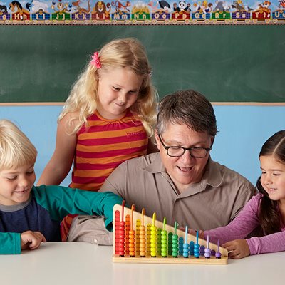 חשבוניה צבעונית מעץ מבית מליסה ודאג Melissa And Doug