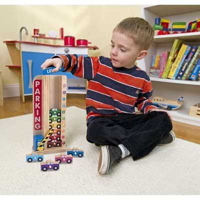 מגרש חניה מטפס עשוי עץ מבית מליסה ודאג Melissa And Doug