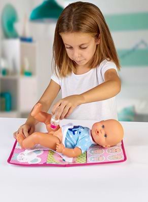 מי יחליף חיתול לבובת התינוק שלי?בובת ננוקו מבית ננוקו Nenuco