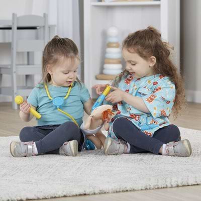 תחפושת אח\ות בית חולים מבית מליסה ודאג Melissa And Doug