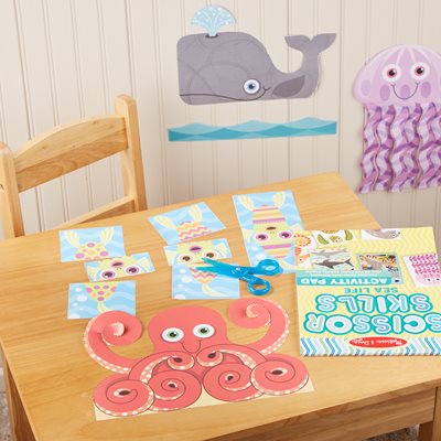 מוסך ותחנת שירות מעץ מבית מליסה ודאג Melissa and Doug