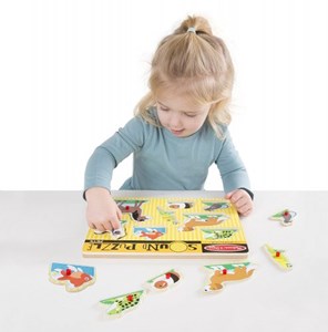 סט גריל מנגל מעץ איכותי מבית מליסה ודאג Melissa and Doug