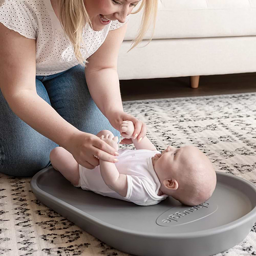 משטח החתלה רך בצבע אפור