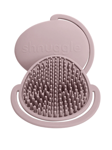 מברשת אמבטיה לתינוק בצבע פרחים מבית shnuggle
