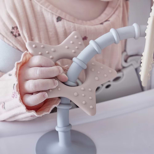Stick 'n' Play – צעצוע כוכב חושי ונשכן מבית shnuggle