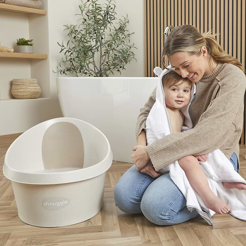 אמבטיית פעוטות מחומרים ממוחזרים מבית Shnuggle