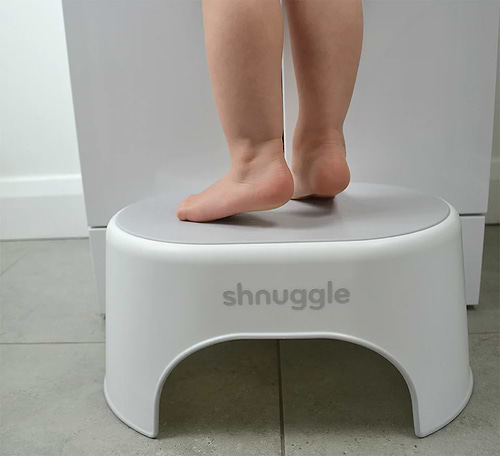שרפרף מבית Shnuggle 