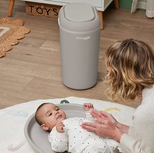 פח חיתולים מעוצב Shnuggle Eco-Touch – מנטרל ריחות וחסכוני | צבע טופי בז'