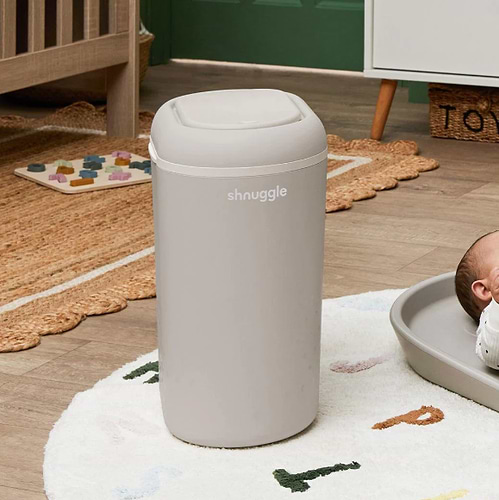 פח חיתולים מעוצב Shnuggle Eco-Touch – מנטרל ריחות וחסכוני | צבע טופי בז'