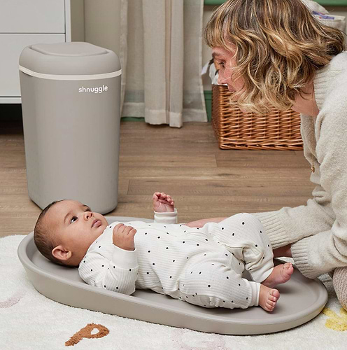 פח חיתולים מעוצב Shnuggle Eco-Touch – מנטרל ריחות וחסכוני | צבע טופי בז'