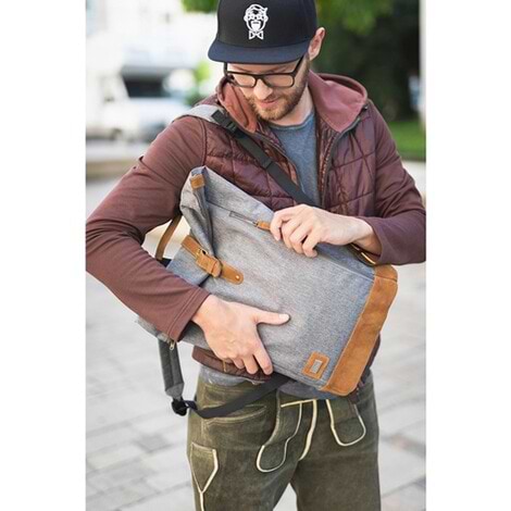 תיק החתלה FLEX עם גודל משנה לפי הצורך ומשטח החתלה נייד - אפור מלאנג'