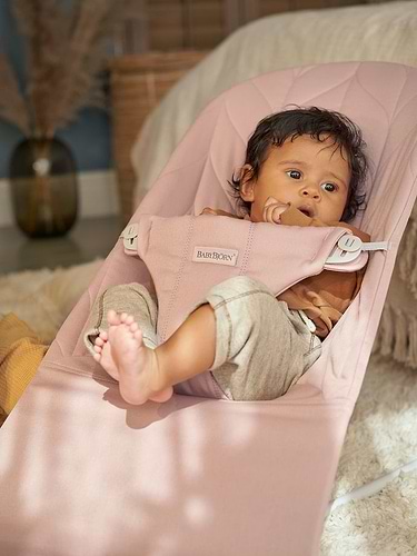 ‏טרמפולינה לתינוק Baby Bouncer כותנה עלי כותרת - ורוד Dusty pink  - חסר במלאי!! 
