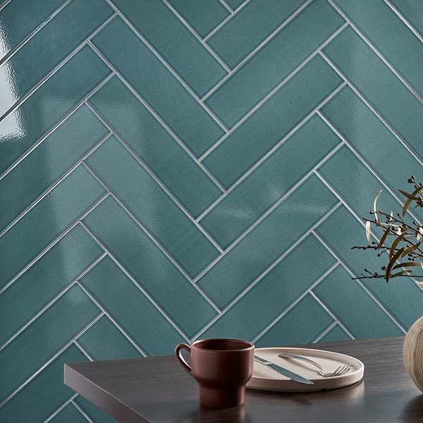 Retouch Emerald Green Crackle Flat; in Green Ceramic; for Backsplash, Bathroom Wall, Kitchen Wall, Shower Wall, Wall Tile; in Style Ideas Contemporary, Traditional, Transitional