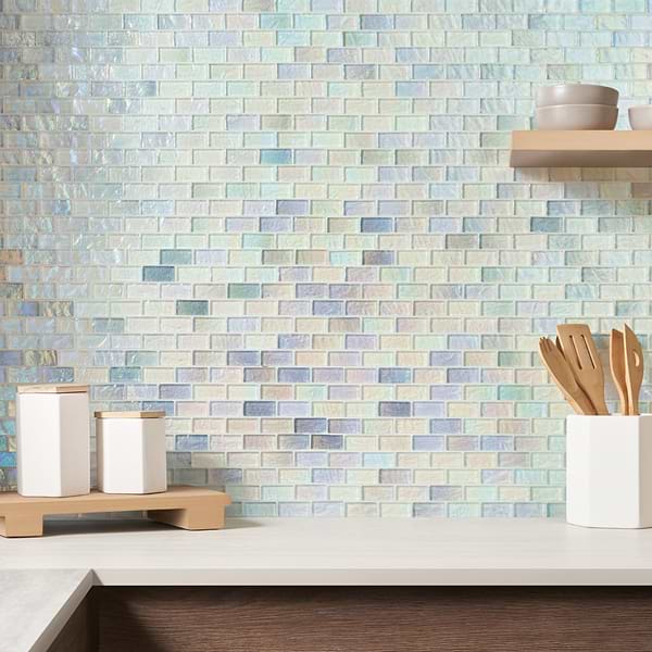 Riverton Glacier White 1x2 Polished Glass Mosaic Tile