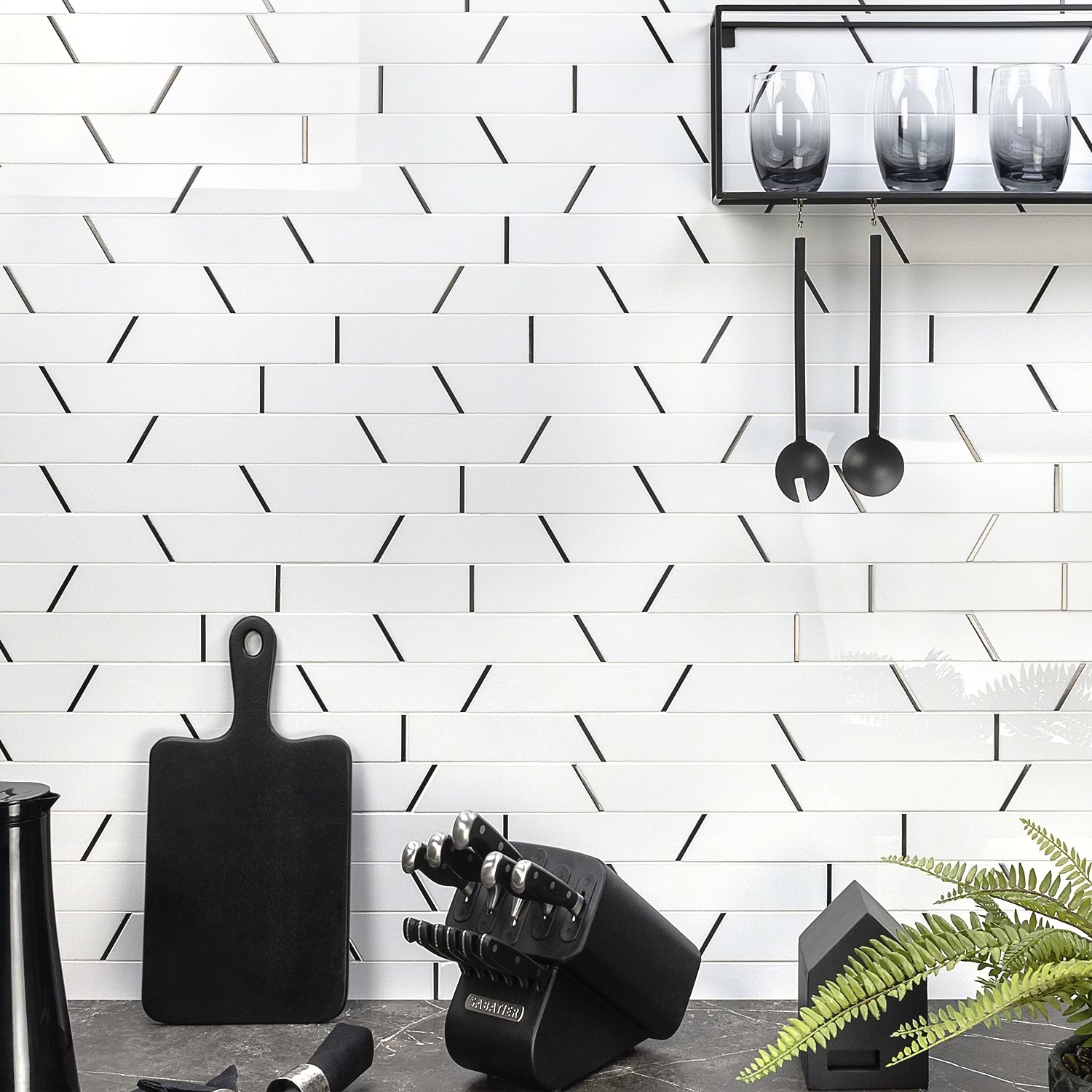 Shop Close Out - Oracle Trapezoid Crystallized Porcelain & Black