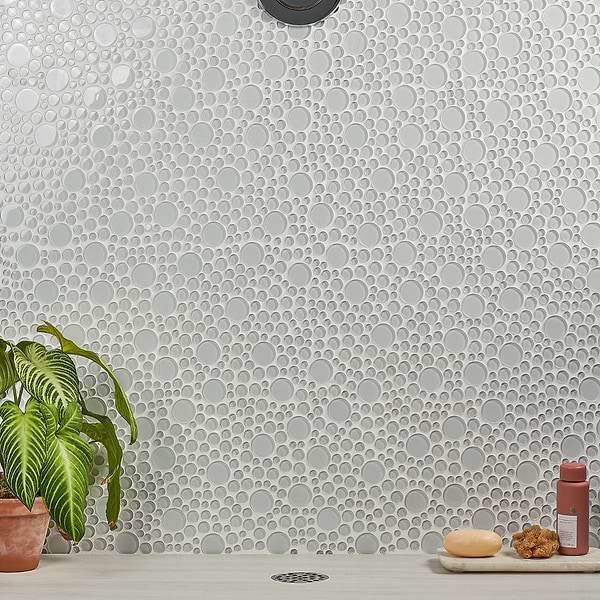 Loft Super White Circles (All Glass); in White Glass; for Backsplash, Bathroom Wall, Kitchen Wall, Outdoor Wall, Pool Tile, Shower Wall, Wall Tile; in Style Ideas Beach, Contemporary