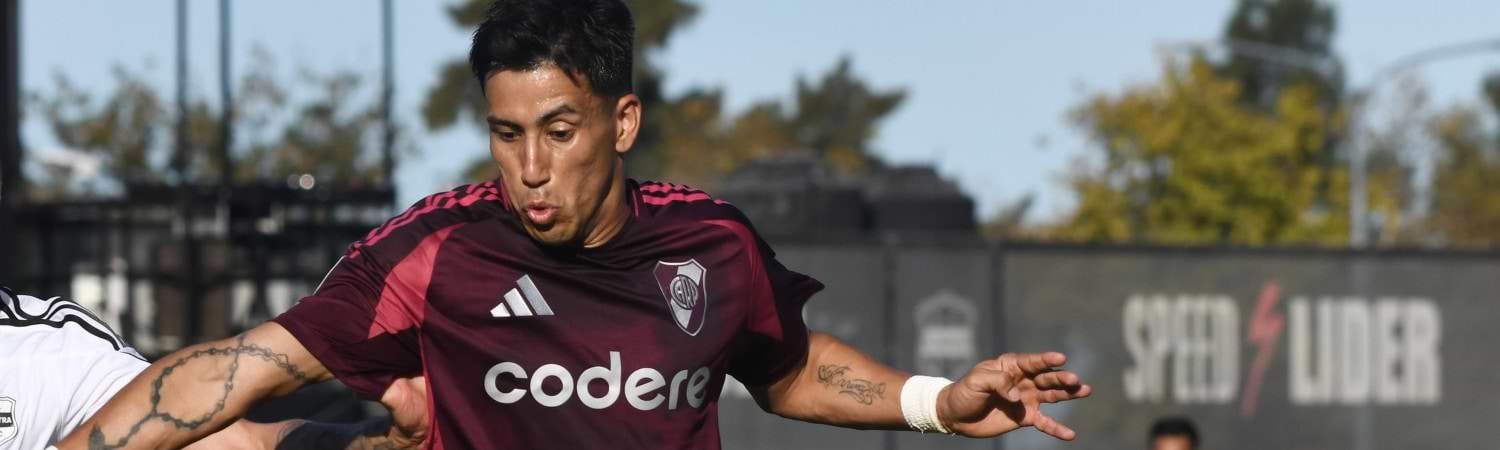 Universitario vs. River Plate