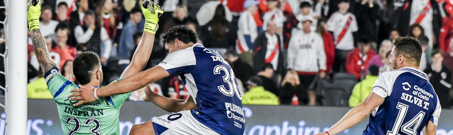 jugadores de Gimnasia vs. Estudiantes liga argentina 2025