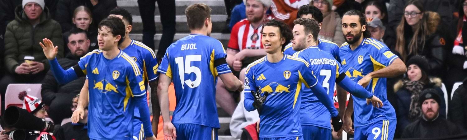 Leeds United celebrando gol en partido contra Sunderland