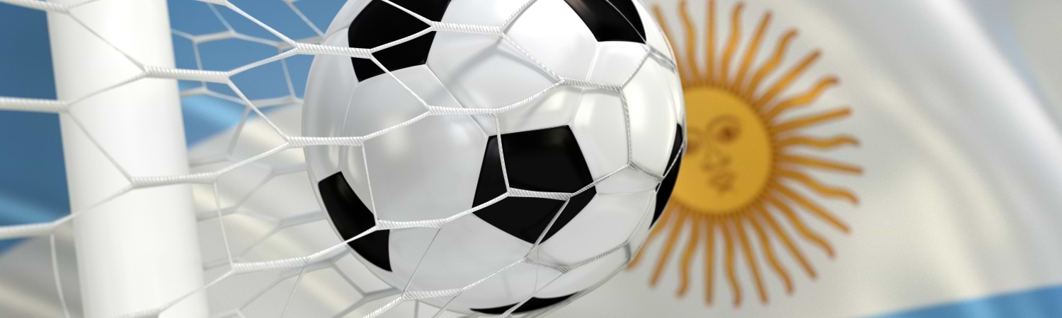 balon en porteria y atras la bandera de Argentina referente a la Copa 2026