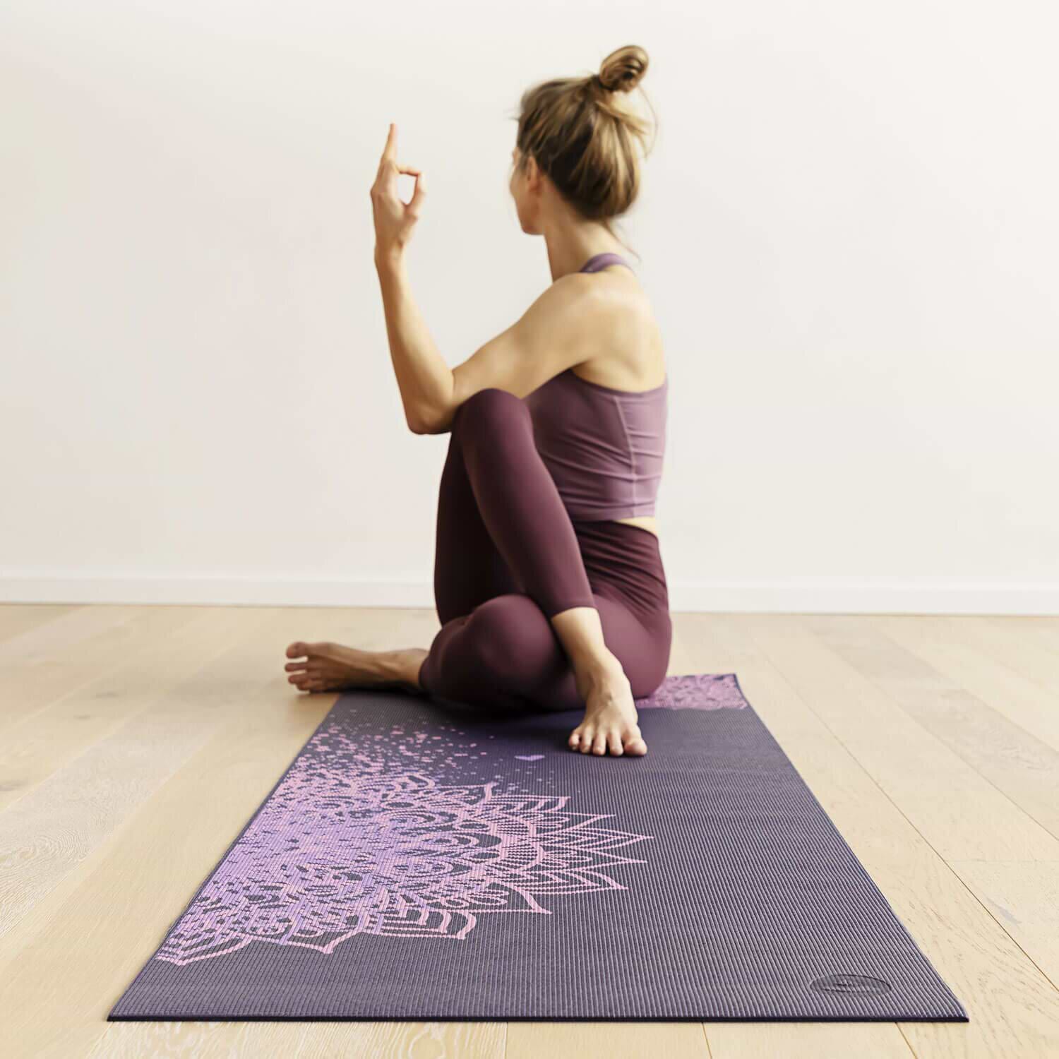 yogateria-tapete-leelamandaladesign-2