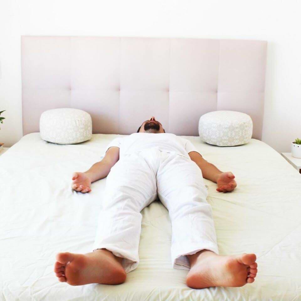yoga-para-dormir-5-yogateria
