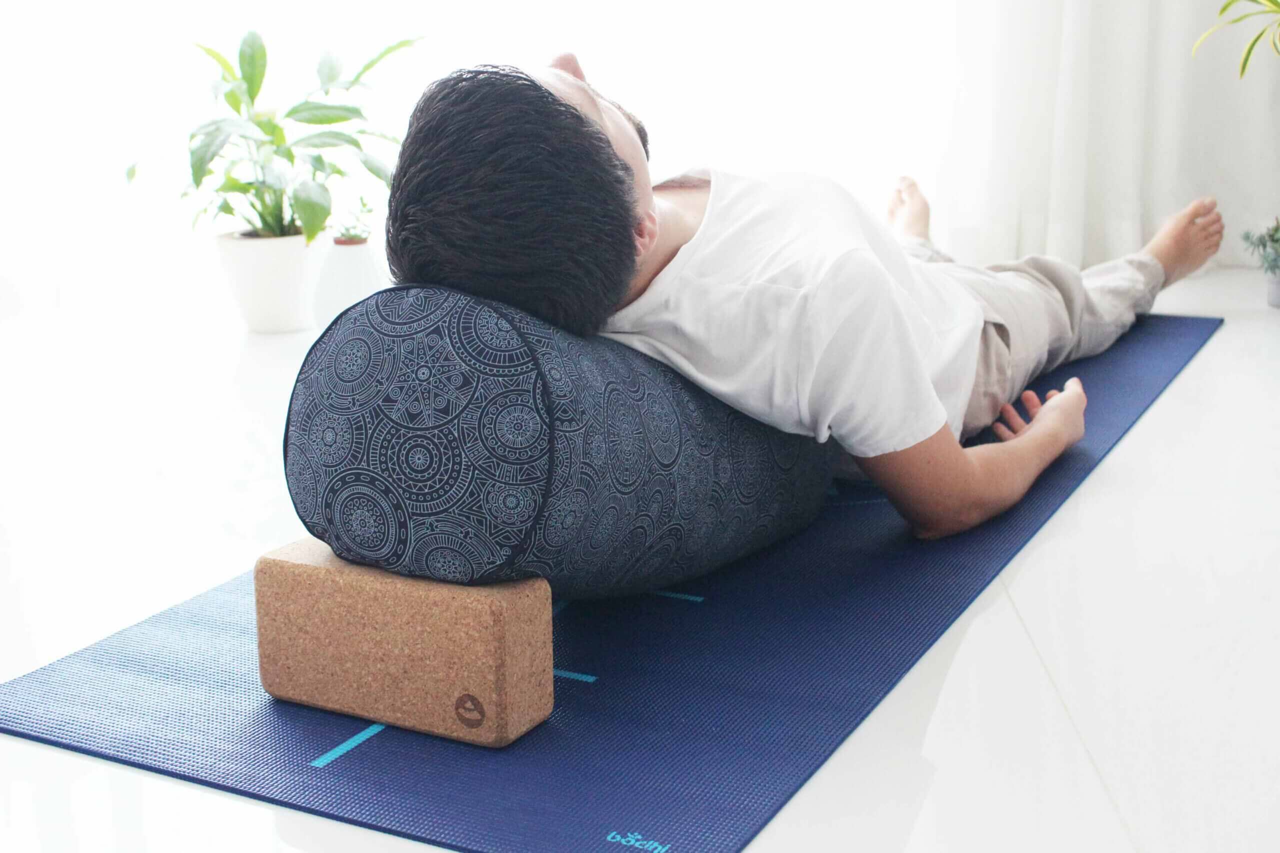 yoga-restaurativa-yogateria8