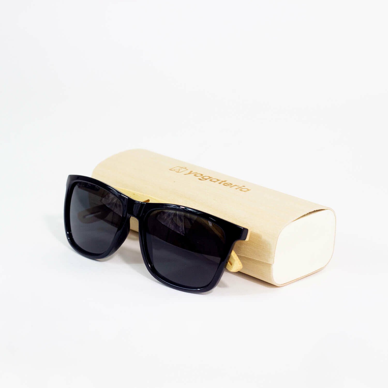 oculos-madeira-yogateria-rio-3