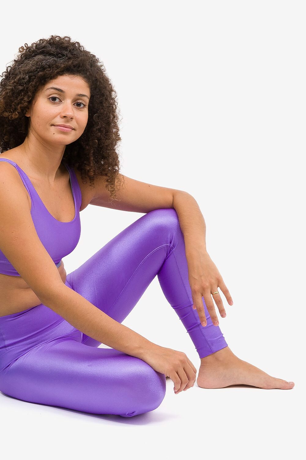 legging-essence-shine-yogateria-lilas-01