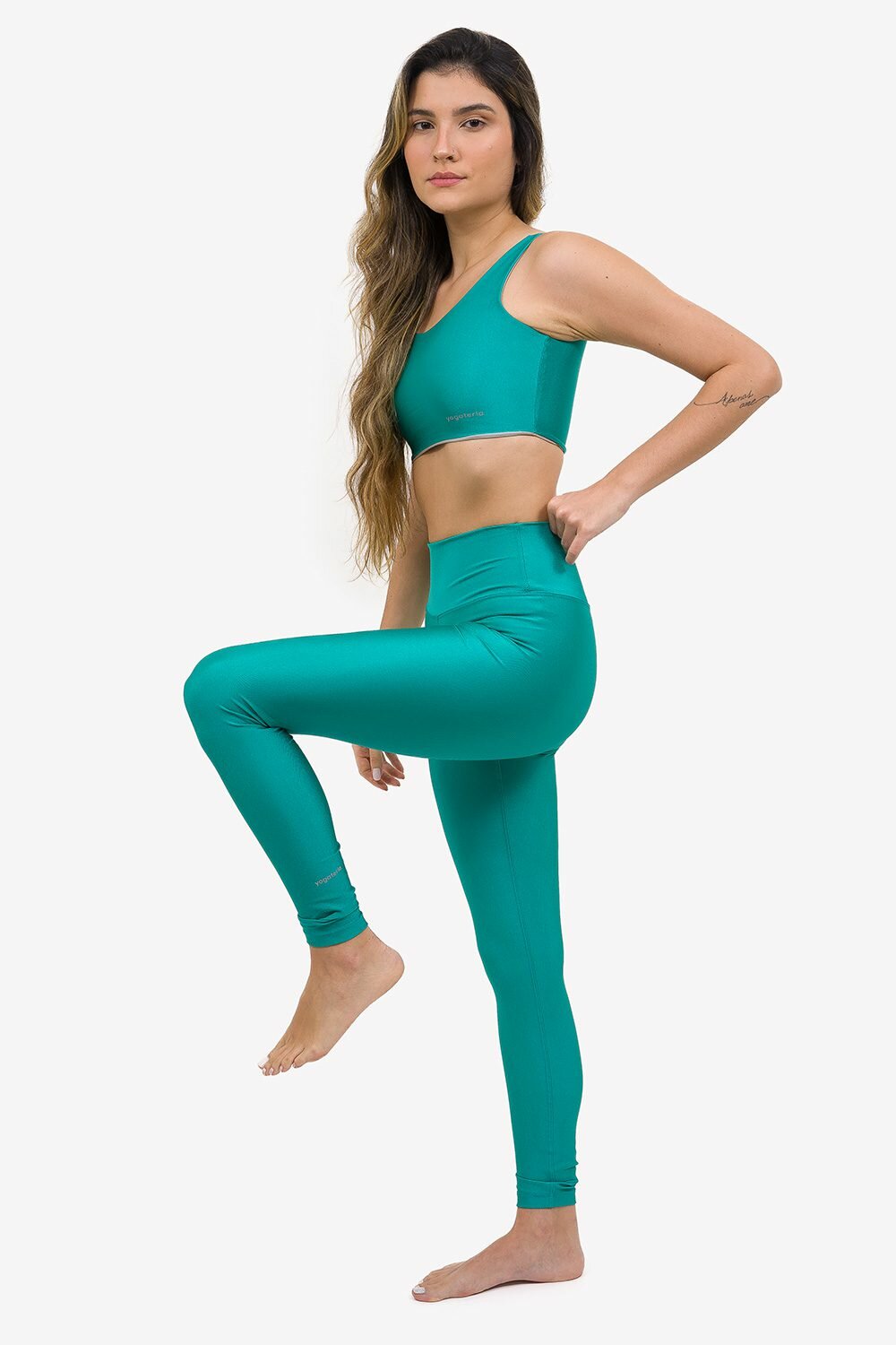 legging-essence-shine-yogateria-turquesa-03