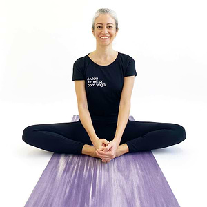 Kit Yoga Iniciante Conforto 1 Kit Yoga Iniciante Conforto 1