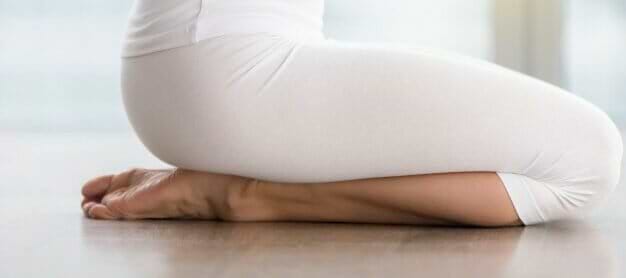 vjrasana-postura-diamante-yogateria