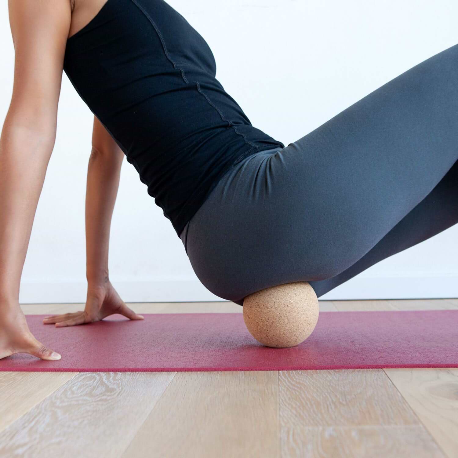 bola-lacrosse-6cm-cortiça-natural-yogateria3