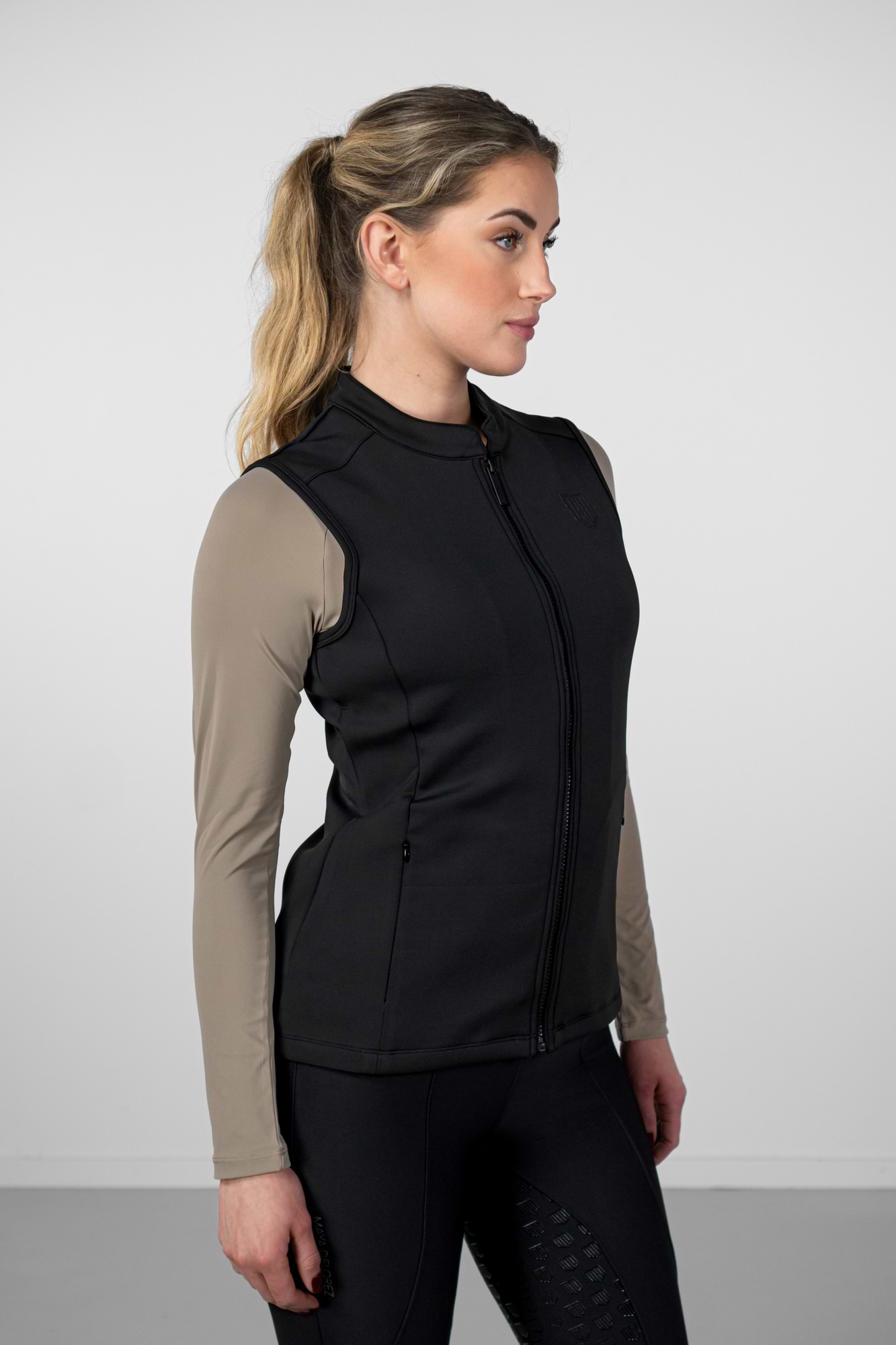 Light Vest