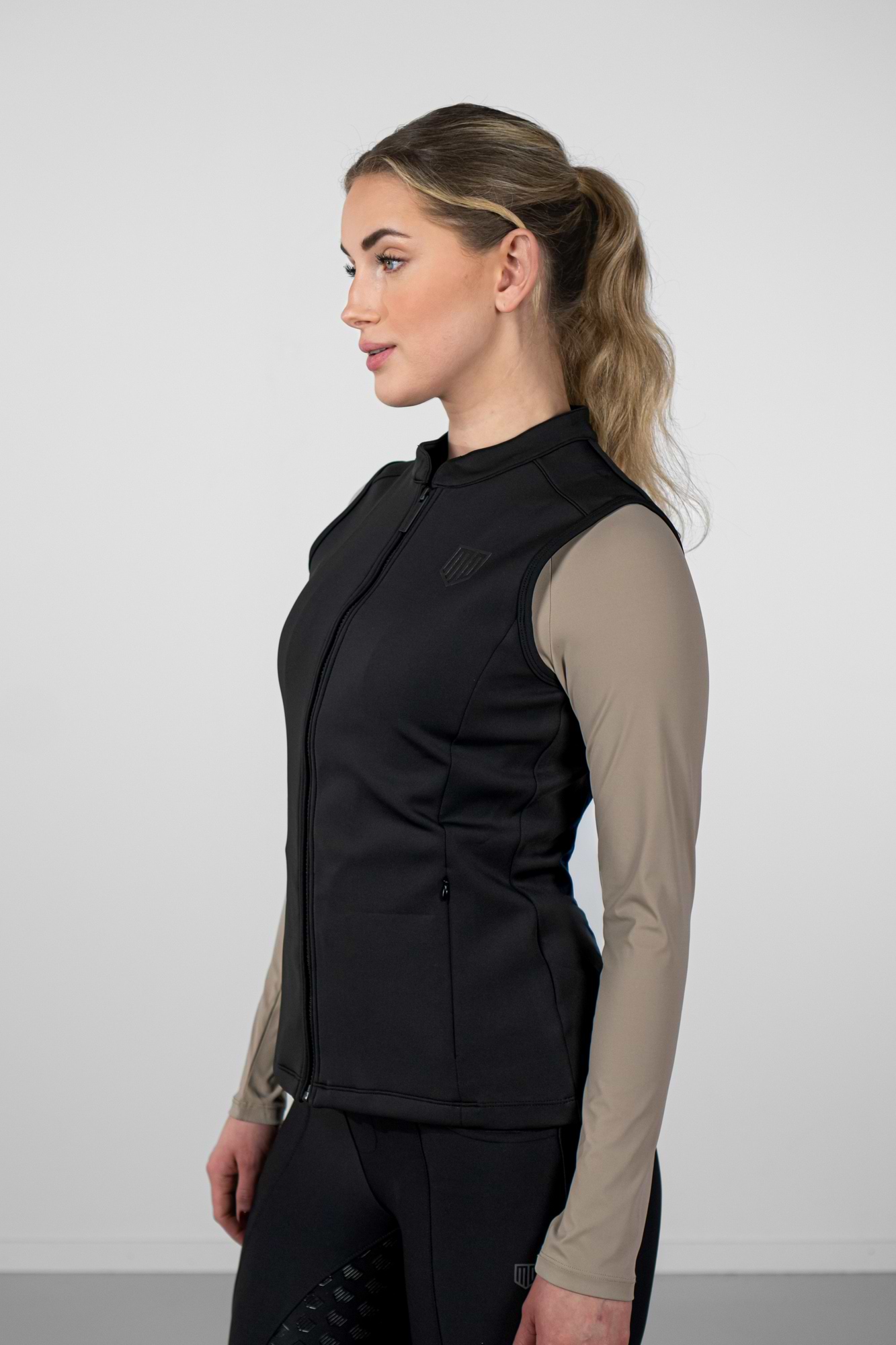 Light Vest