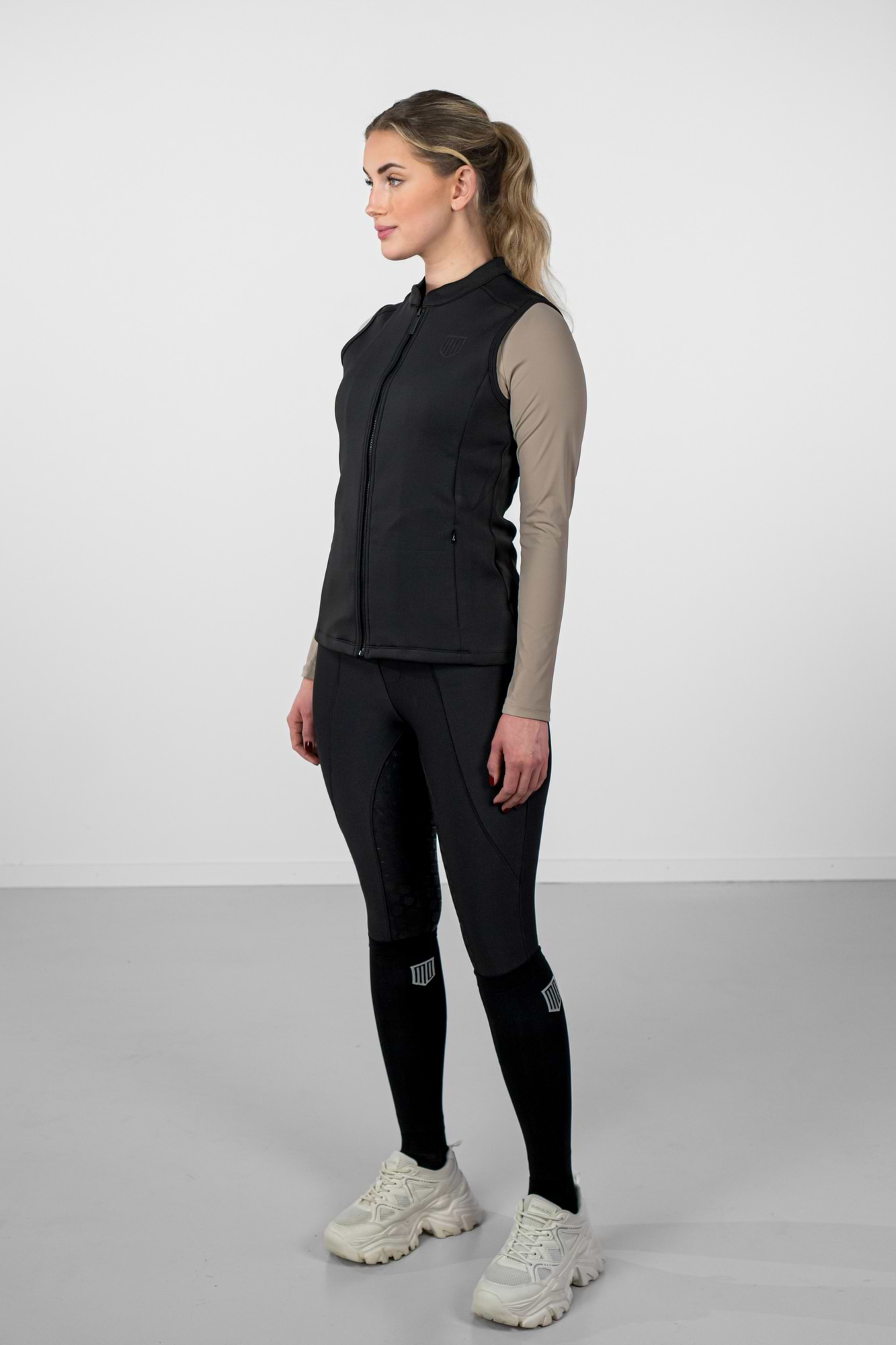 Light Vest