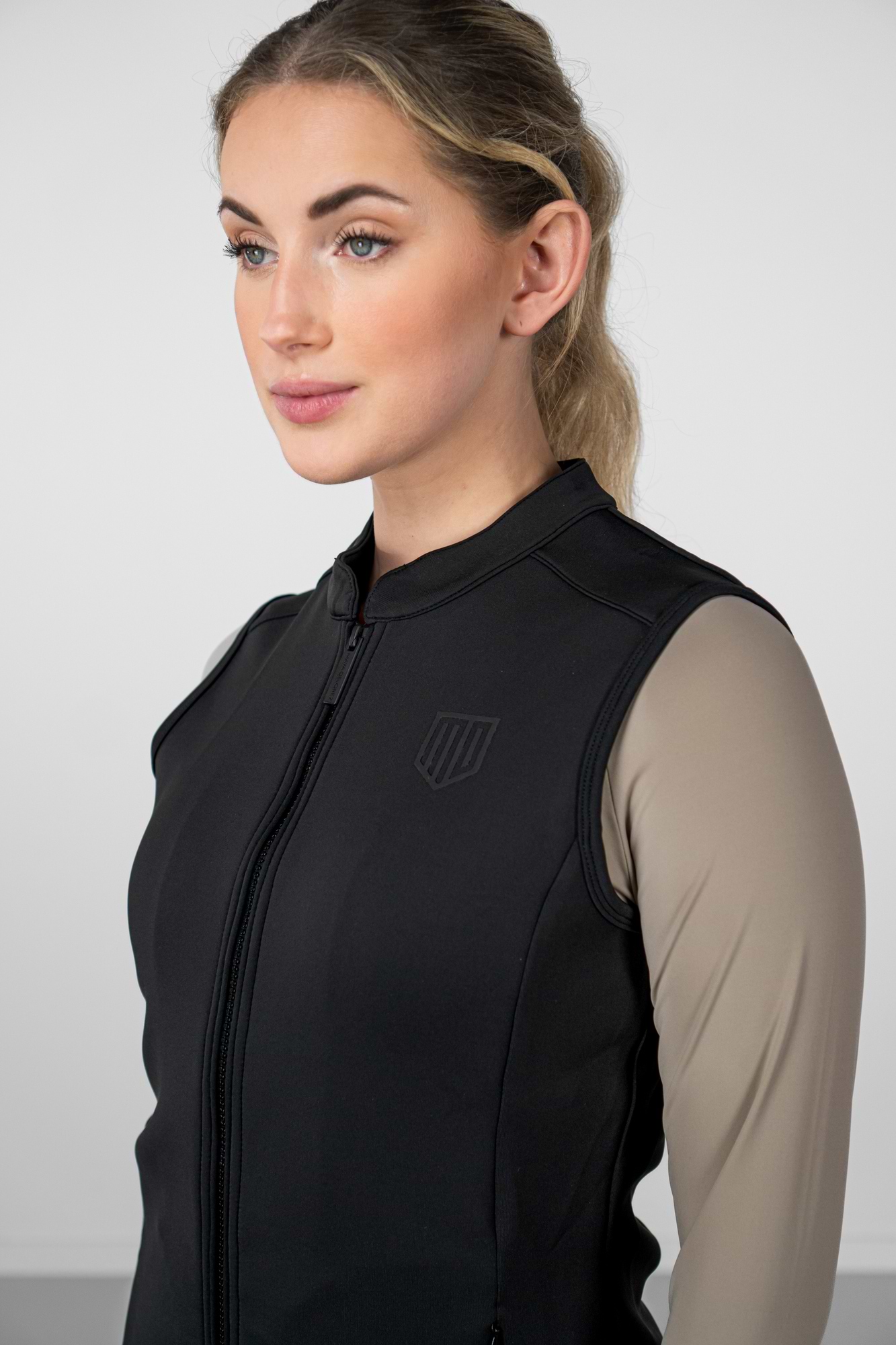 Light Vest