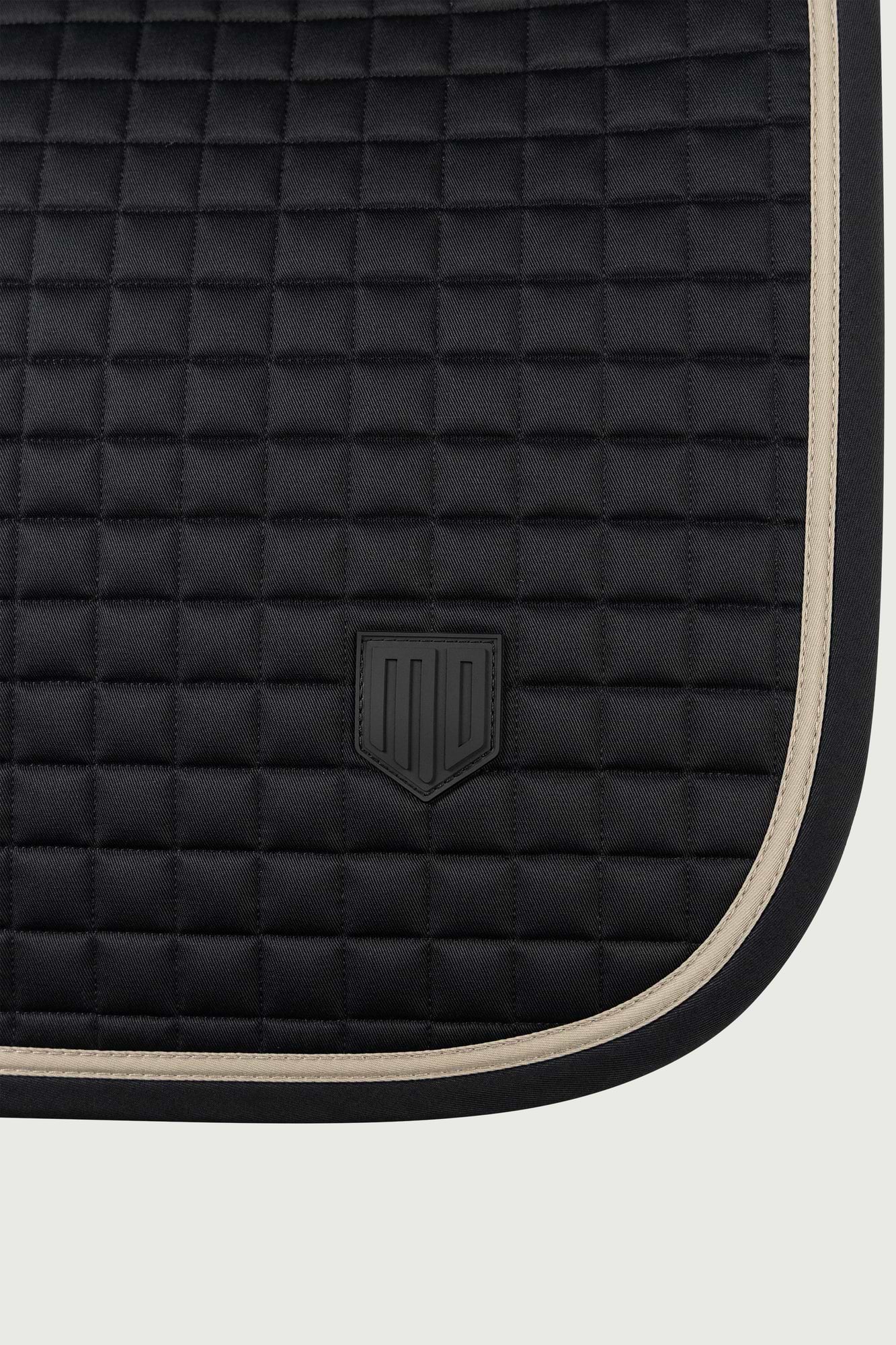 Minimalist Jumping Saddle Pad