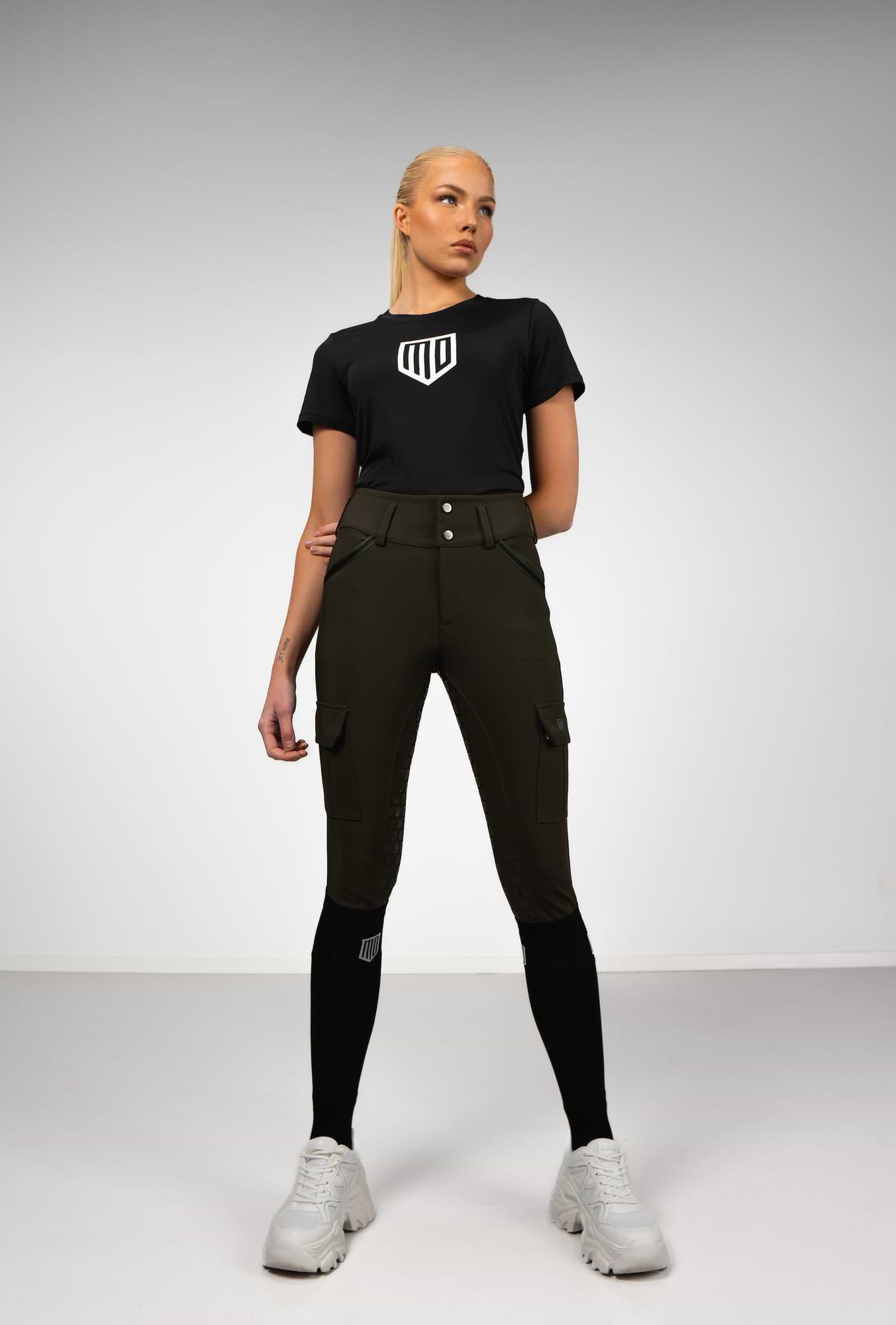 Basic Logo T-Shirt