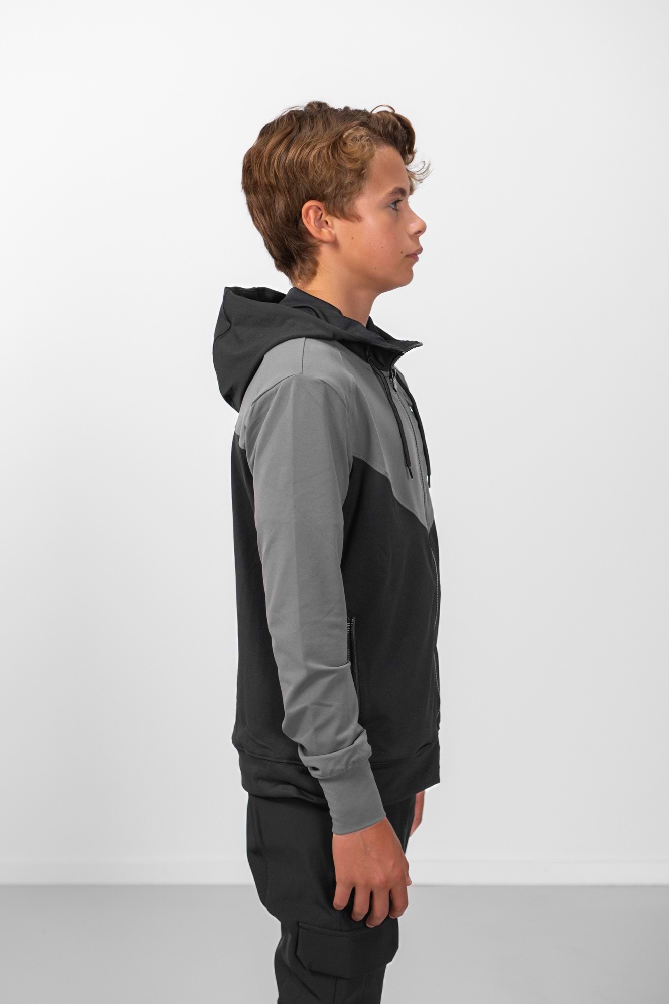 YR V Hoodie