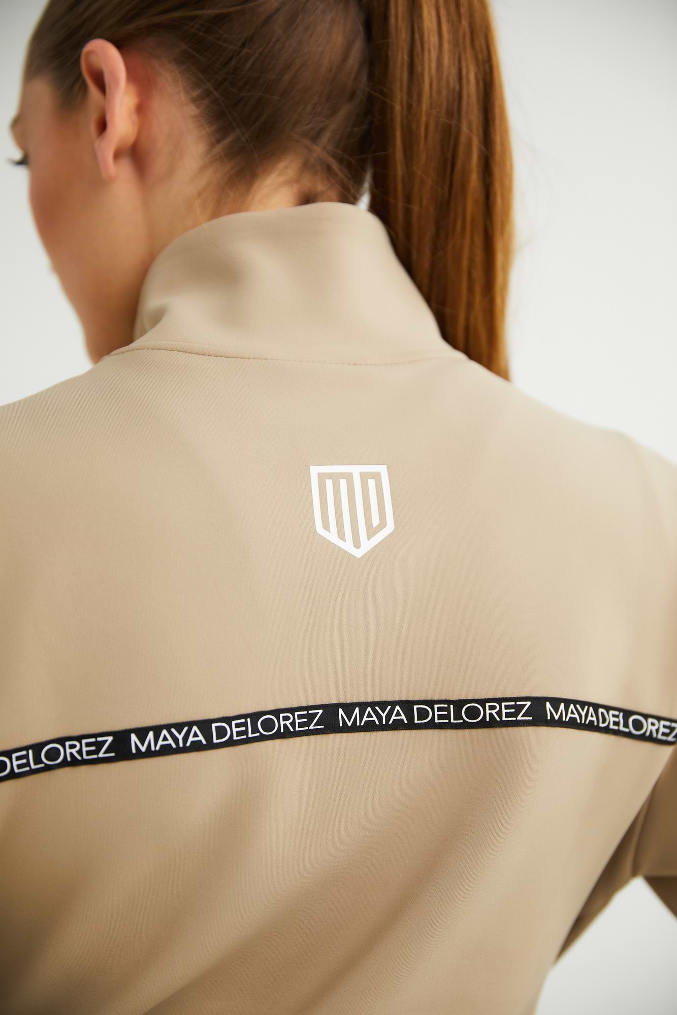 Pull à demi-zip