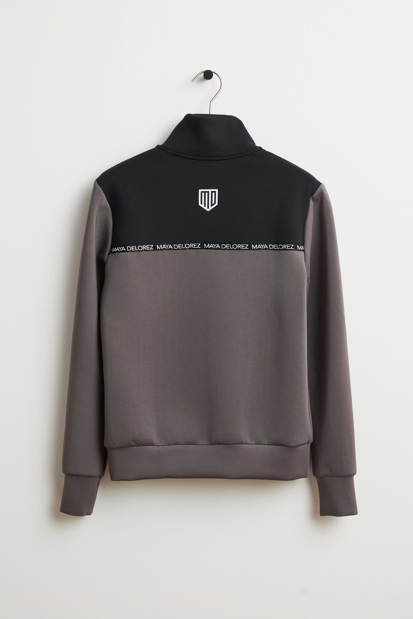 Pull à demi-zip